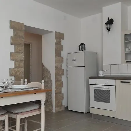 Loparina Lägenhet Nerezine