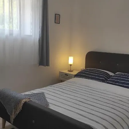 Loparina Apartament Nerezine